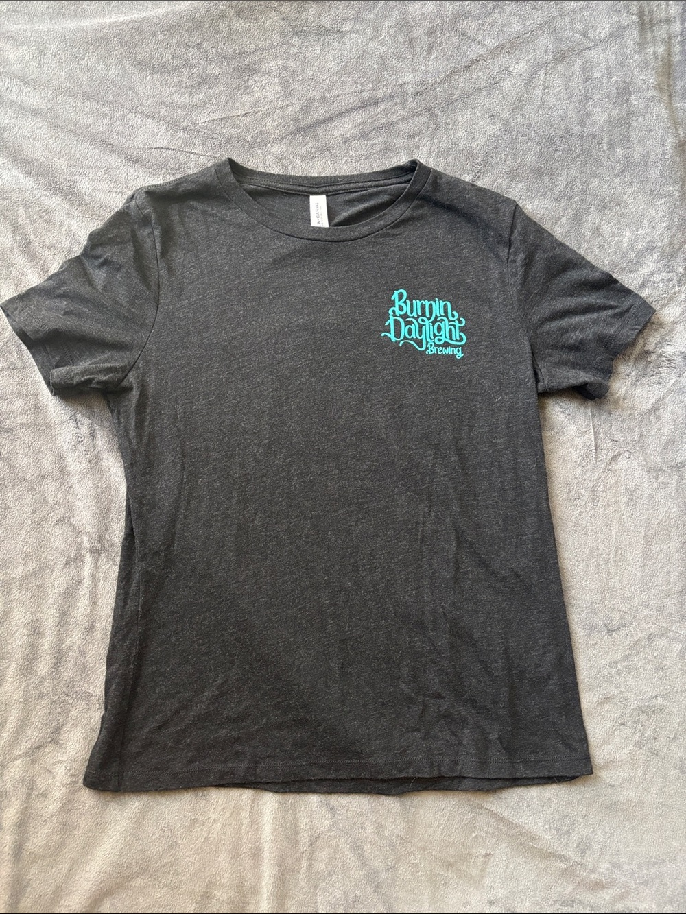 Bella Canvas Charcoal Tee with Teal Burnin Daylight Brewing Logo EUC